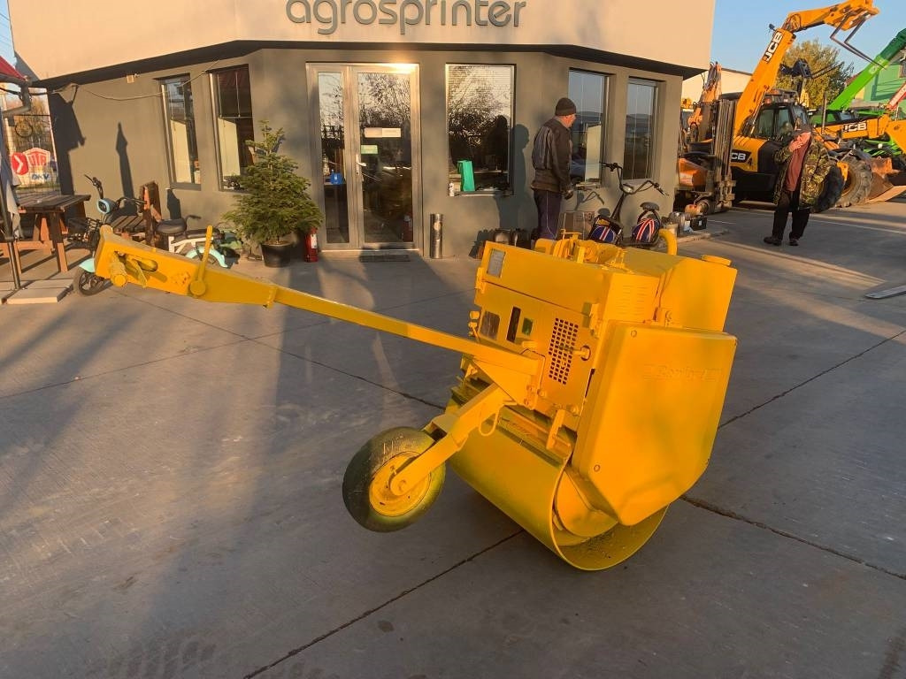 Benford MBR 71L - Kompaktor: slika Benford MBR 71L - Kompaktor Benford MBR 71L - Kompaktor: slika Benford MBR 71L - Kompaktor