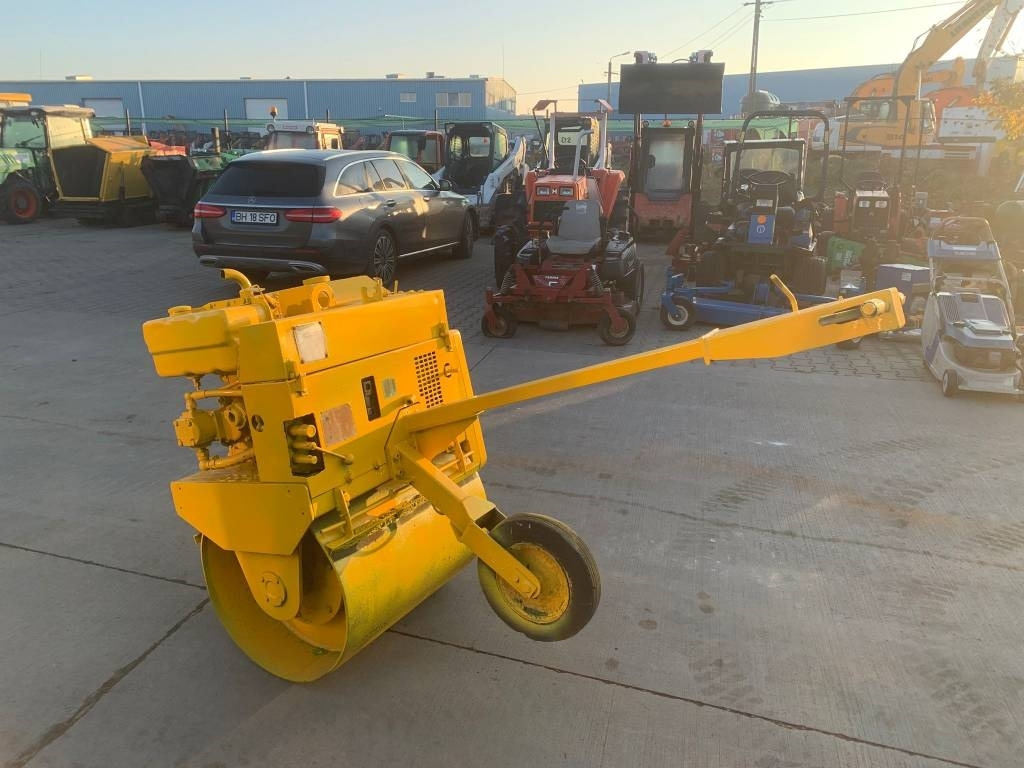 Benford MBR 71L - Kompaktor: slika Benford MBR 71L - Kompaktor Benford MBR 71L - Kompaktor: slika Benford MBR 71L - Kompaktor