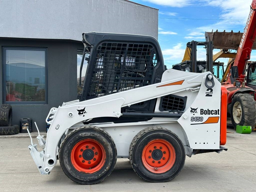 Bobcat S 450 - Mini utovarivač: slika Bobcat S 450 - Mini utovarivač Bobcat S 450 - Mini utovarivač: slika Bobcat S 450 - Mini utovarivač