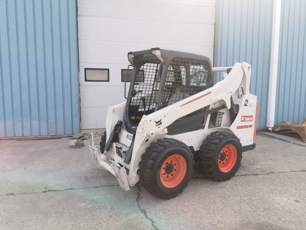 Bobcat S 570 - Mini utovarivač: slika Bobcat S 570 - Mini utovarivač Bobcat S 570 - Mini utovarivač: slika Bobcat S 570 - Mini utovarivač