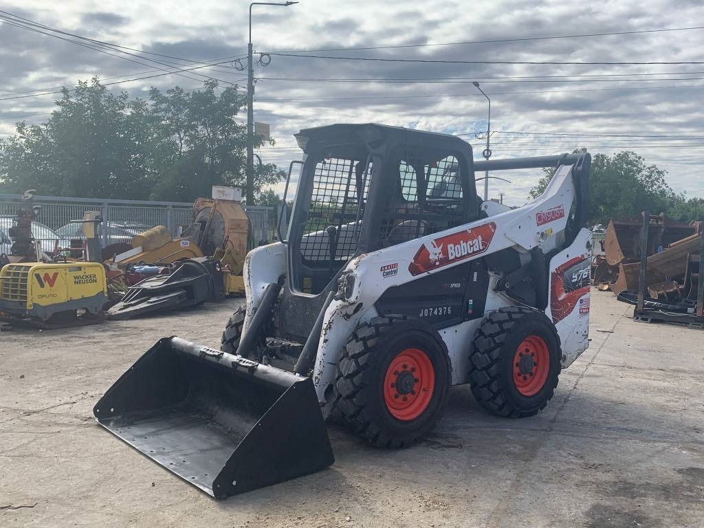 Bobcat S 76 - Mini utovarivač: slika Bobcat S 76 - Mini utovarivač Bobcat S 76 - Mini utovarivač: slika Bobcat S 76 - Mini utovarivač