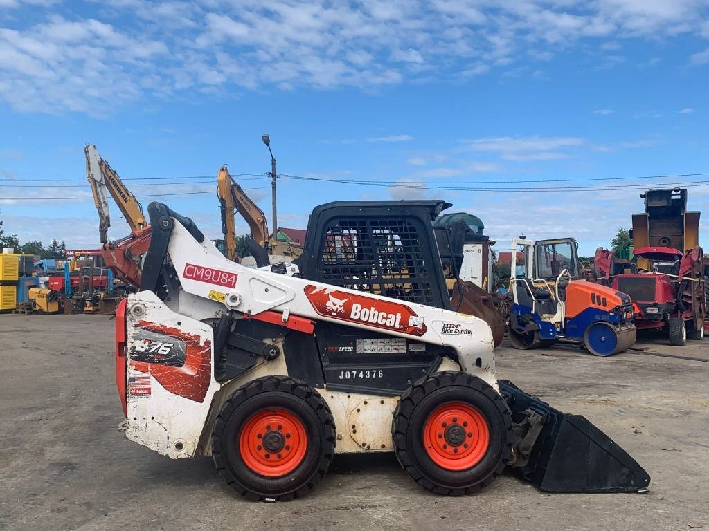 Bobcat S 76 - Mini utovarivač: slika Bobcat S 76 - Mini utovarivač Bobcat S 76 - Mini utovarivač: slika Bobcat S 76 - Mini utovarivač