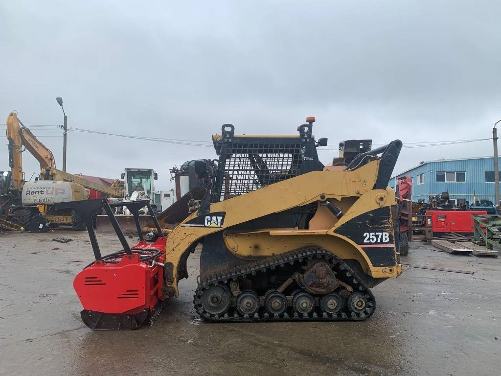 CAT 257 B - Mini utovarivač: slika CAT 257 B - Mini utovarivač CAT 257 B - Mini utovarivač: slika CAT 257 B - Mini utovarivač