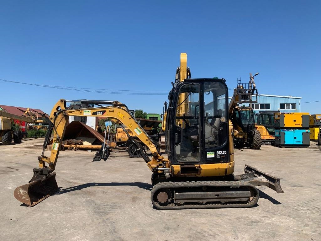 Zakup CAT 302.7 CR  CAT 302.7 CR: slika Zakup CAT 302.7 CR  CAT 302.7 CR Zakup CAT 302.7 CR  CAT 302.7 CR: slika Zakup CAT 302.7 CR  CAT 302.7 CR