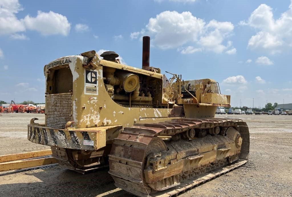 CAT 583 H - Polagač cijevi: slika CAT 583 H - Polagač cijevi CAT 583 H - Polagač cijevi: slika CAT 583 H - Polagač cijevi