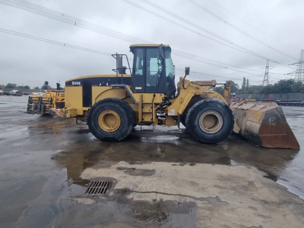 CAT 966 G - Utovarivač na kotačima: slika CAT 966 G - Utovarivač na kotačima CAT 966 G - Utovarivač na kotačima: slika CAT 966 G - Utovarivač na kotačima