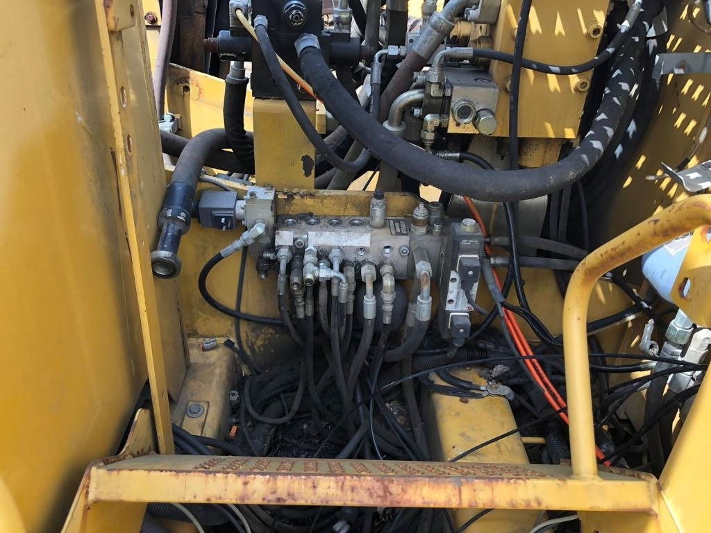 CAT M 312 FOR PARTS - Bager na kotačima: slika CAT M 312 FOR PARTS - Bager na kotačima CAT M 312 FOR PARTS - Bager na kotačima: slika CAT M 312 FOR PARTS - Bager na kotačima