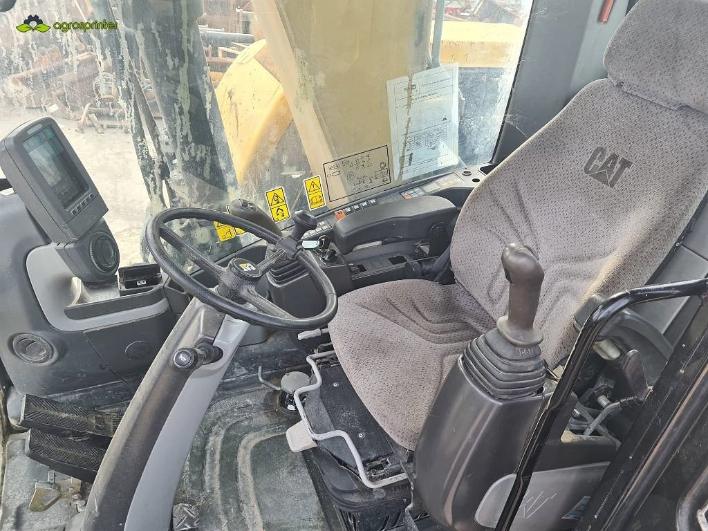 CAT M 315 D - Bager na kotačima: slika CAT M 315 D - Bager na kotačima CAT M 315 D - Bager na kotačima: slika CAT M 315 D - Bager na kotačima
