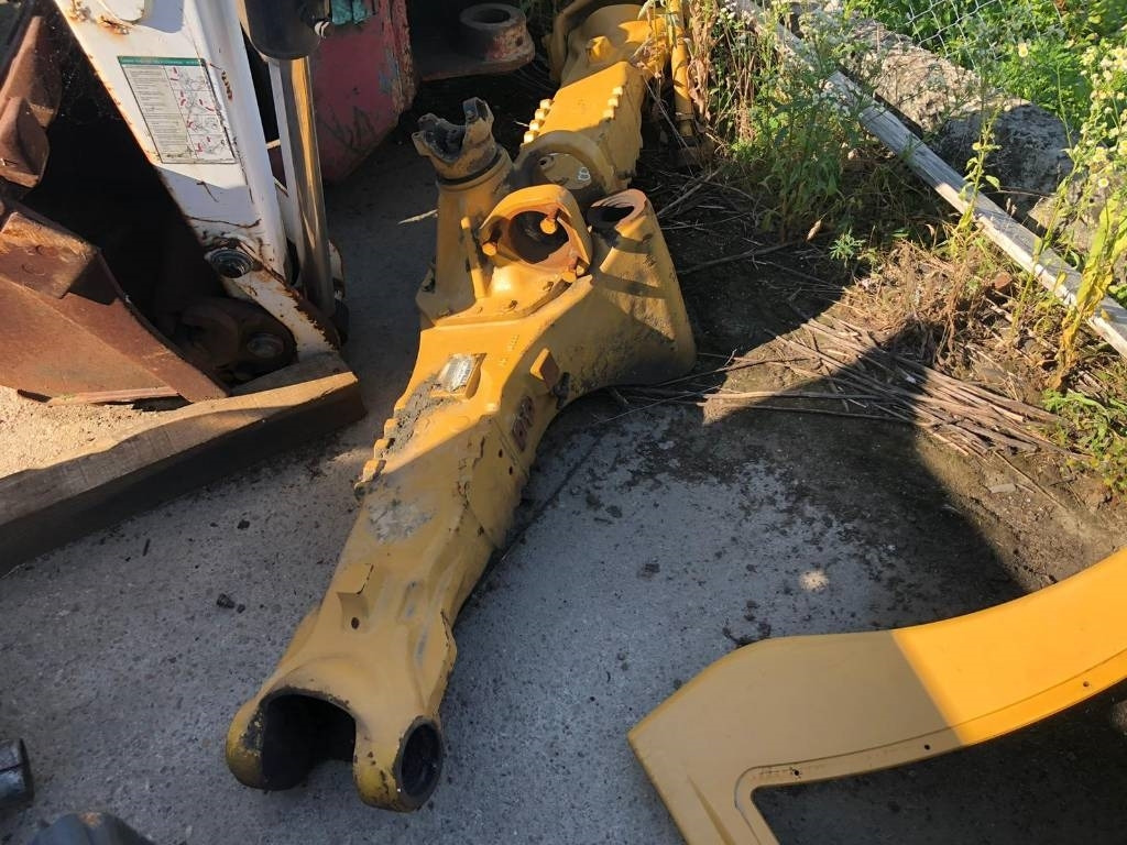 CAT TH 220 B FOR PARTS - Teleskopski rukovatelj: slika CAT TH 220 B FOR PARTS - Teleskopski rukovatelj CAT TH 220 B FOR PARTS - Teleskopski rukovatelj: slika CAT TH 220 B FOR PARTS - Teleskopski rukovatelj