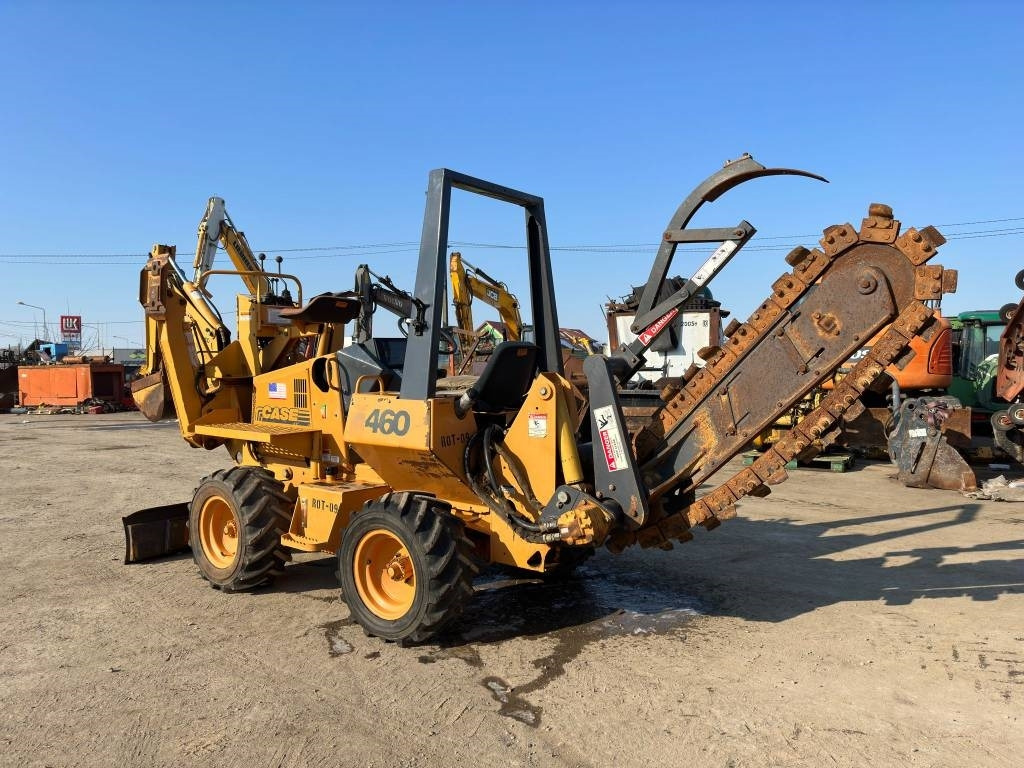 Case 460 - Trenčer: slika Case 460 - Trenčer Case 460 - Trenčer: slika Case 460 - Trenčer