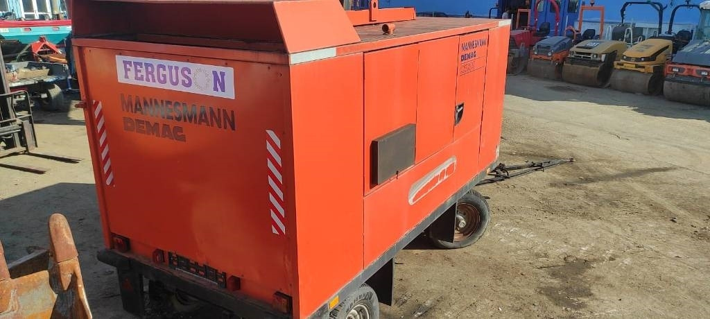 Demag C232DS - Zračni kompresor: slika Demag C232DS - Zračni kompresor Demag C232DS - Zračni kompresor: slika Demag C232DS - Zračni kompresor