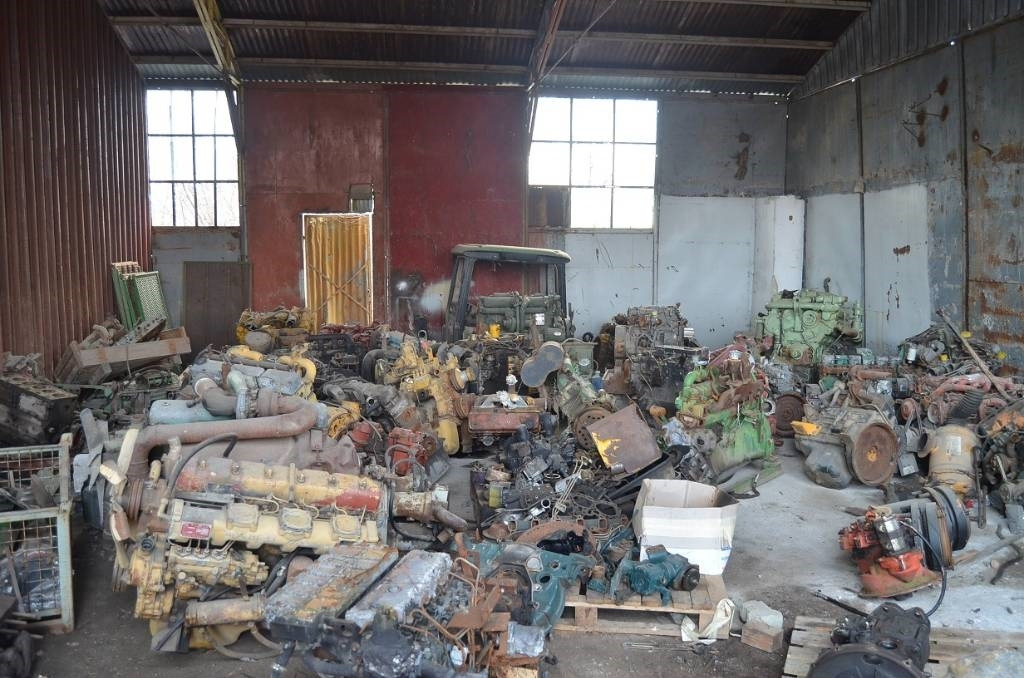 Deutz 20 - Motor za Građevinski strojevi: slika Deutz 20 - Motor za Građevinski strojevi Deutz 20 - Motor za Građevinski strojevi: slika Deutz 20 - Motor za Građevinski strojevi