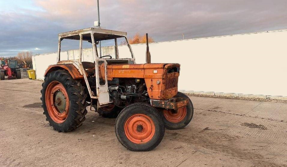 Fiat 670 - Traktor: slika Fiat 670 - Traktor Fiat 670 - Traktor: slika Fiat 670 - Traktor