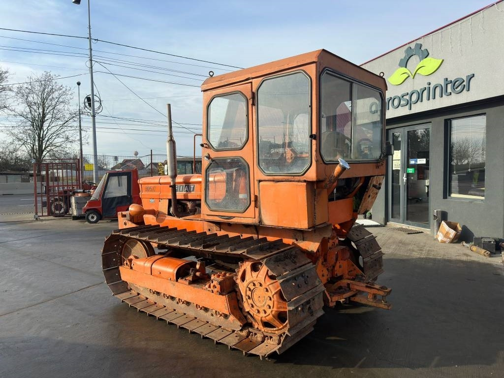Fiat 805C - Traktor gusjeničar: slika Fiat 805C - Traktor gusjeničar Fiat 805C - Traktor gusjeničar: slika Fiat 805C - Traktor gusjeničar