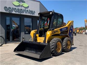 Gehl R 165 - Mini utovarivač: slika Gehl R 165 - Mini utovarivač Gehl R 165 - Mini utovarivač: slika Gehl R 165 - Mini utovarivač
