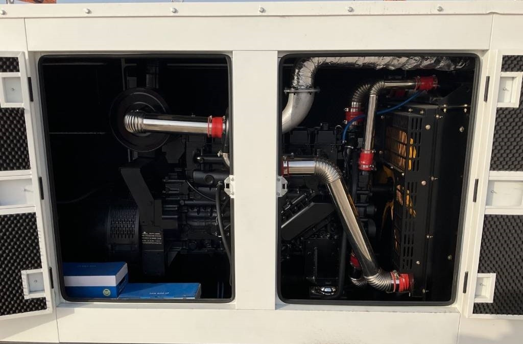 Gigapower LT-W400GF - Generatorski set: slika Gigapower LT-W400GF - Generatorski set Gigapower LT-W400GF - Generatorski set: slika Gigapower LT-W400GF - Generatorski set