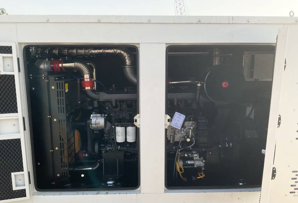 Gigapower LT-W400GF - Generatorski set: slika Gigapower LT-W400GF - Generatorski set Gigapower LT-W400GF - Generatorski set: slika Gigapower LT-W400GF - Generatorski set