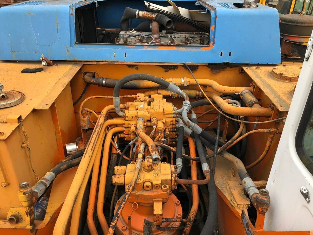 Halla Hitachi HE 280 ICE - Bager gusjeničar: slika Halla Hitachi HE 280 ICE - Bager gusjeničar Halla Hitachi HE 280 ICE - Bager gusjeničar: slika Halla Hitachi HE 280 ICE - Bager gusjeničar