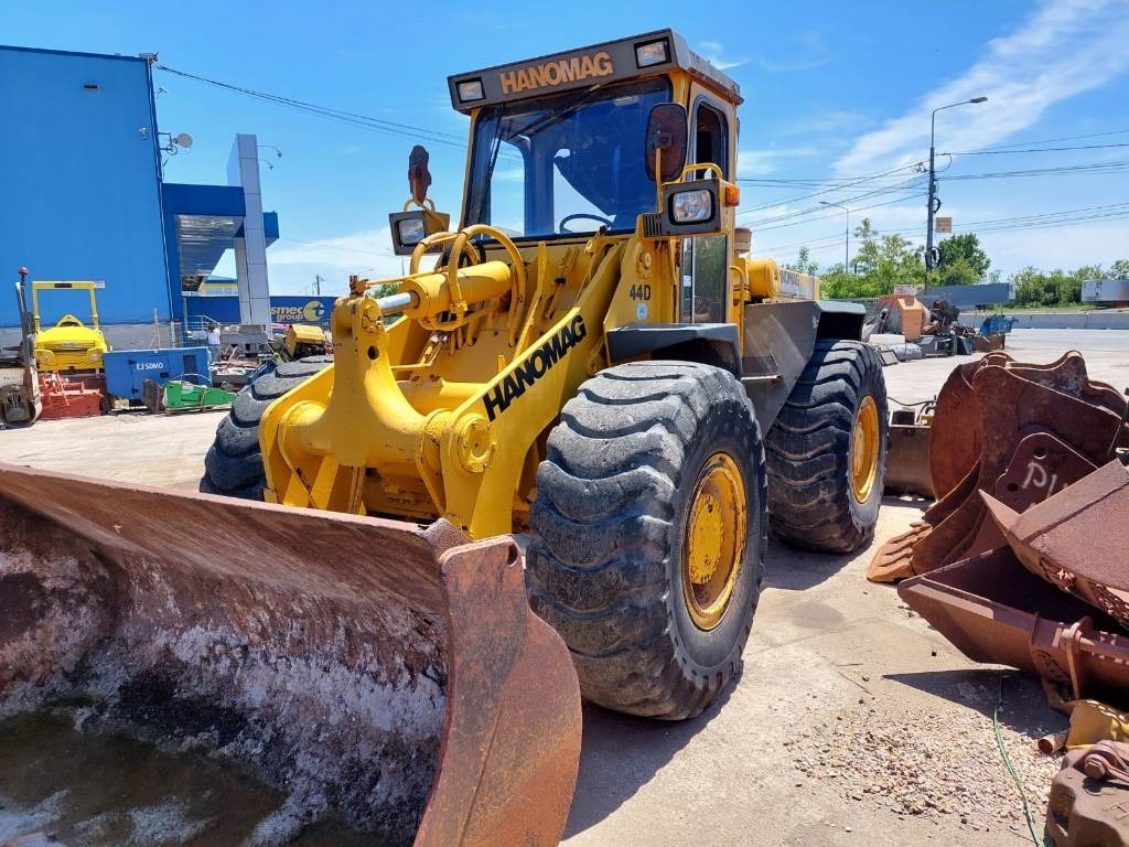 Hanomag 44D - Utovarivač na kotačima: slika Hanomag 44D - Utovarivač na kotačima Hanomag 44D - Utovarivač na kotačima: slika Hanomag 44D - Utovarivač na kotačima