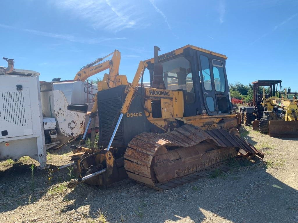 Hanomag D 540 E FOR PARTS - Buldožer: slika Hanomag D 540 E FOR PARTS - Buldožer Hanomag D 540 E FOR PARTS - Buldožer: slika Hanomag D 540 E FOR PARTS - Buldožer