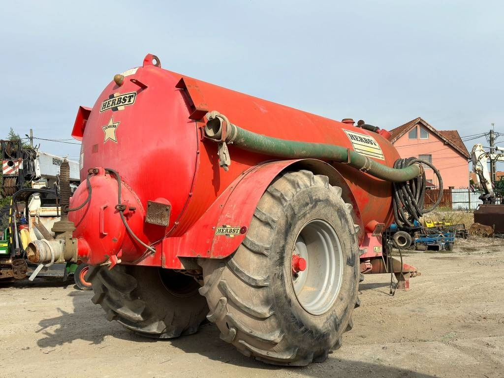 Herbst T2000R - Cisterna za gnojnicu: slika Herbst T2000R - Cisterna za gnojnicu Herbst T2000R - Cisterna za gnojnicu: slika Herbst T2000R - Cisterna za gnojnicu