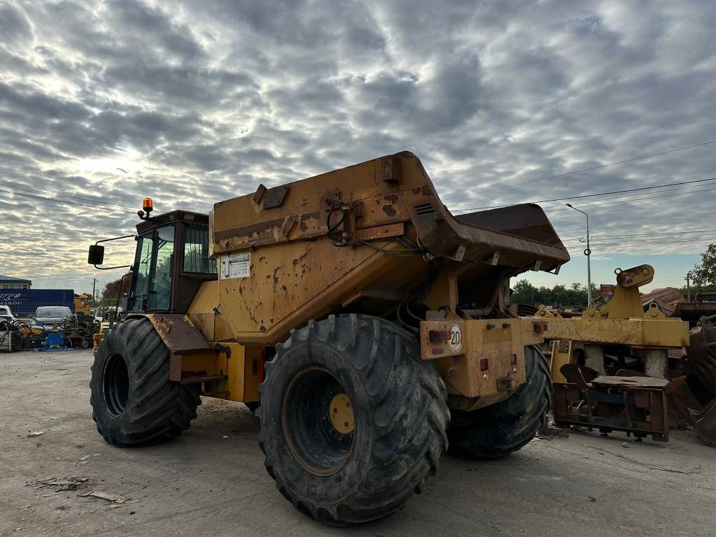 Hydrema 910 - Zglobni istovarivač: slika Hydrema 910 - Zglobni istovarivač Hydrema 910 - Zglobni istovarivač: slika Hydrema 910 - Zglobni istovarivač