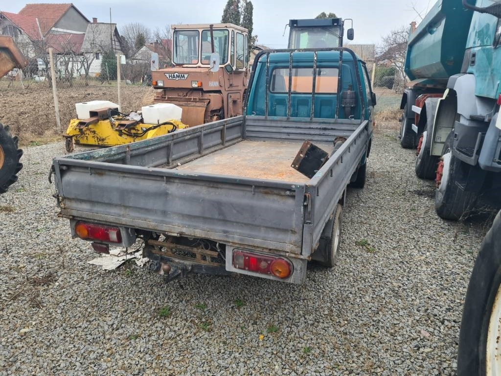 Hyundai H 100 - Kamion s otvorenim sandukom: slika Hyundai H 100 - Kamion s otvorenim sandukom Hyundai H 100 - Kamion s otvorenim sandukom: slika Hyundai H 100 - Kamion s otvorenim sandukom
