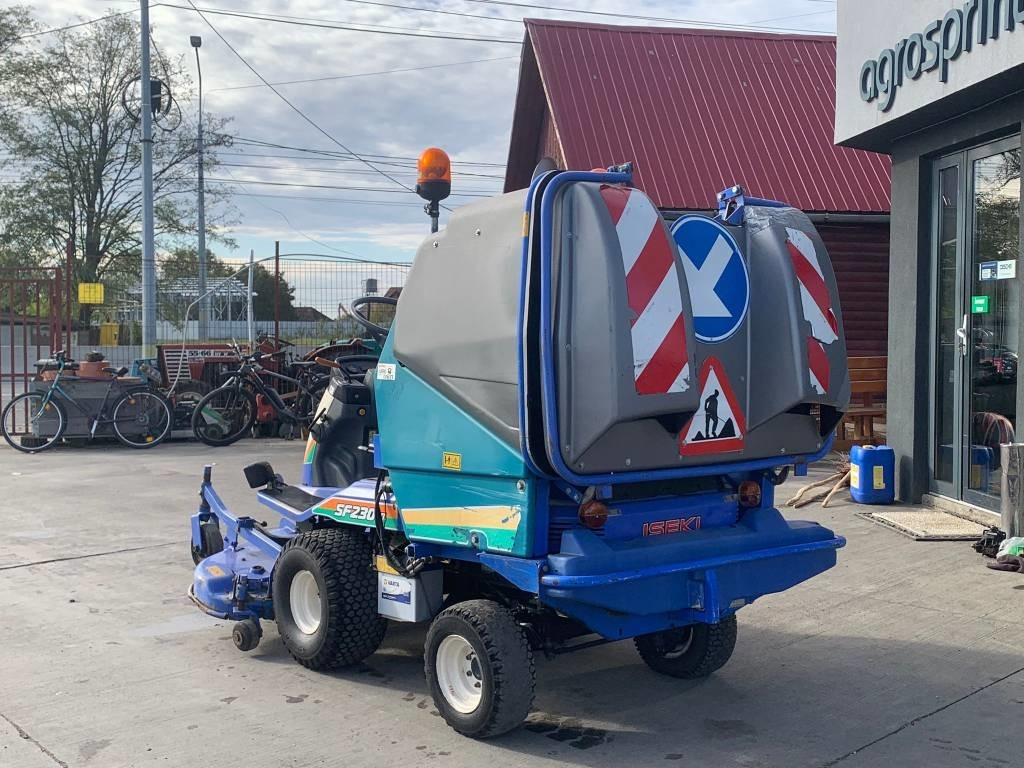 Iseki SF 230 FH - Vrtna kosilica: slika Iseki SF 230 FH - Vrtna kosilica Iseki SF 230 FH - Vrtna kosilica: slika Iseki SF 230 FH - Vrtna kosilica