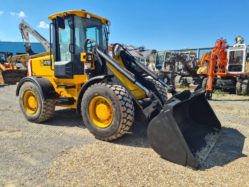 JCB 416HT - Utovarivač na kotačima: slika JCB 416HT - Utovarivač na kotačima JCB 416HT - Utovarivač na kotačima: slika JCB 416HT - Utovarivač na kotačima