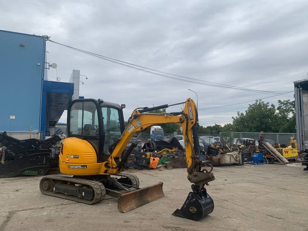 JCB 8025 ZTS  - Mini bager: slika JCB 8025 ZTS  - Mini bager JCB 8025 ZTS  - Mini bager: slika JCB 8025 ZTS  - Mini bager