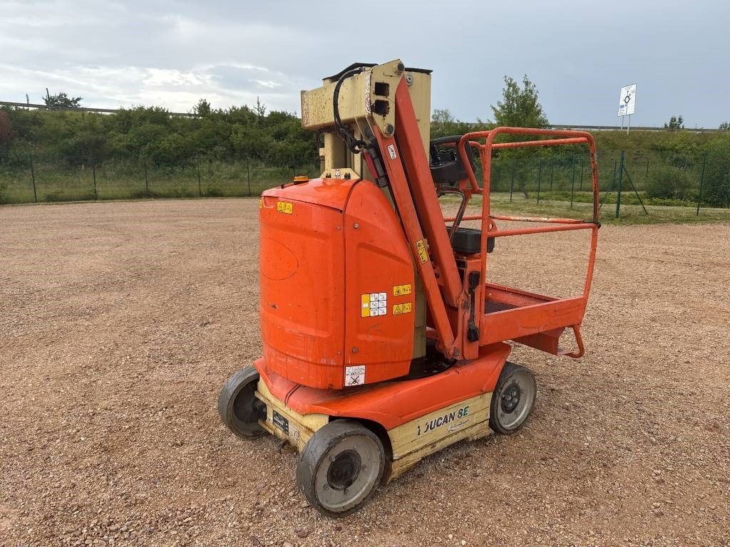 JLG Toucan 8 E - Platforma za podizanje stupa u okomitom položaju: slika JLG Toucan 8 E - Platforma za podizanje stupa u okomitom položaju JLG Toucan 8 E - Platforma za podizanje stupa u okomitom položaju: slika JLG Toucan 8 E - Platforma za podizanje stupa u okomitom položaju