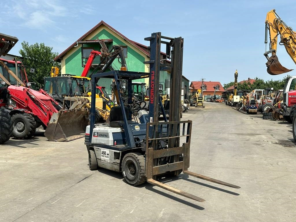 Komatsu FG 15 HT-15 - Viličar: slika Komatsu FG 15 HT-15 - Viličar Komatsu FG 15 HT-15 - Viličar: slika Komatsu FG 15 HT-15 - Viličar