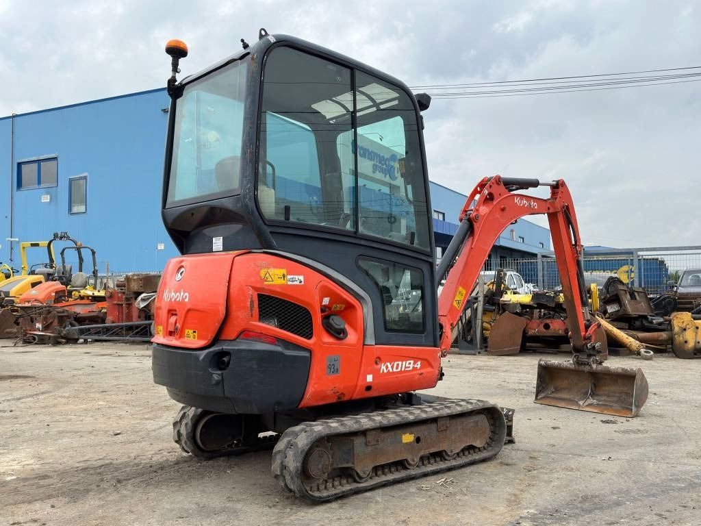 Kubota KX 019-4 - Mini bager: slika Kubota KX 019-4 - Mini bager Kubota KX 019-4 - Mini bager: slika Kubota KX 019-4 - Mini bager
