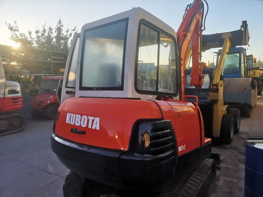 Kubota KX 71-2 - Mini bager: slika Kubota KX 71-2 - Mini bager Kubota KX 71-2 - Mini bager: slika Kubota KX 71-2 - Mini bager