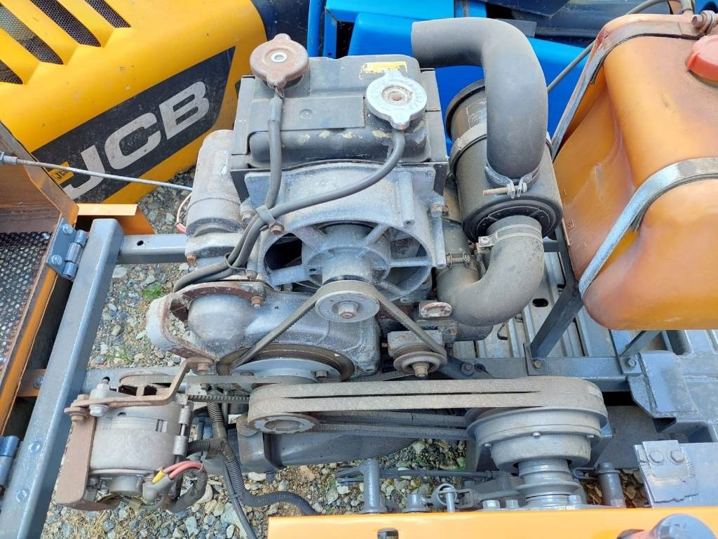 Kubota RG-15 - Mini bager: slika Kubota RG-15 - Mini bager Kubota RG-15 - Mini bager: slika Kubota RG-15 - Mini bager