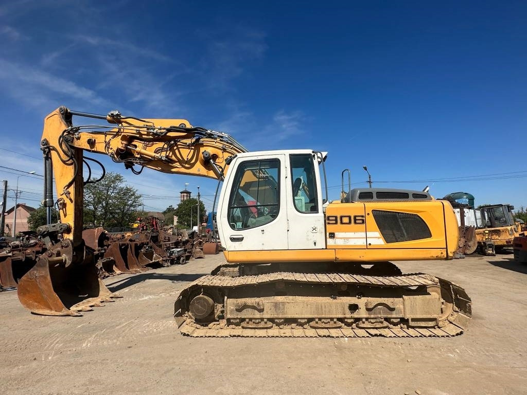 Liebherr R 906 LC - Bager gusjeničar: slika Liebherr R 906 LC - Bager gusjeničar Liebherr R 906 LC - Bager gusjeničar: slika Liebherr R 906 LC - Bager gusjeničar