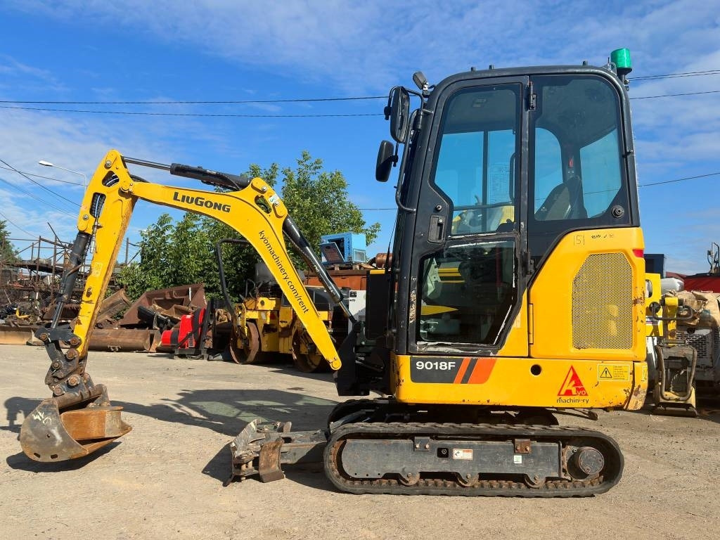 Liugong 9018F - Mini bager: slika Liugong 9018F - Mini bager Liugong 9018F - Mini bager: slika Liugong 9018F - Mini bager