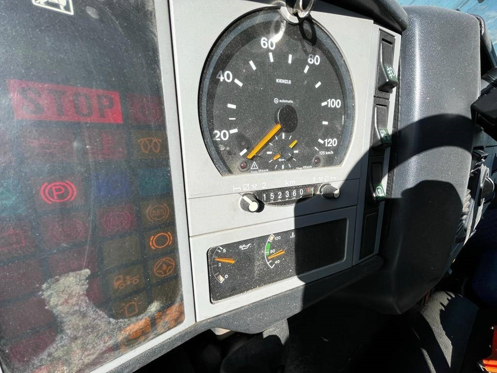Kamion s kranom MAN LE 18.280: slika Kamion s kranom MAN LE 18.280