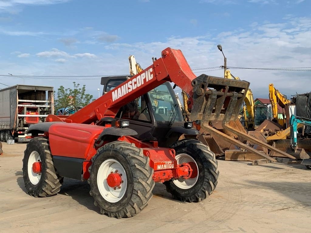 Manitou MVT 730 Agri - Teleskopski rukovatelj: slika Manitou MVT 730 Agri - Teleskopski rukovatelj Manitou MVT 730 Agri - Teleskopski rukovatelj: slika Manitou MVT 730 Agri - Teleskopski rukovatelj