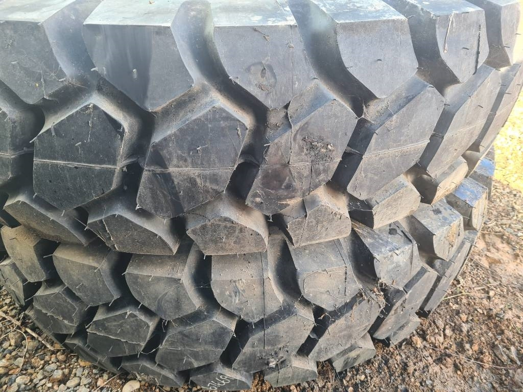Marangoni 18.00-33 DUMPER TYRES - Guma za Građevinski strojevi: slika Marangoni 18.00-33 DUMPER TYRES - Guma za Građevinski strojevi Marangoni 18.00-33 DUMPER TYRES - Guma za Građevinski strojevi: slika Marangoni 18.00-33 DUMPER TYRES - Guma za Građevinski strojevi