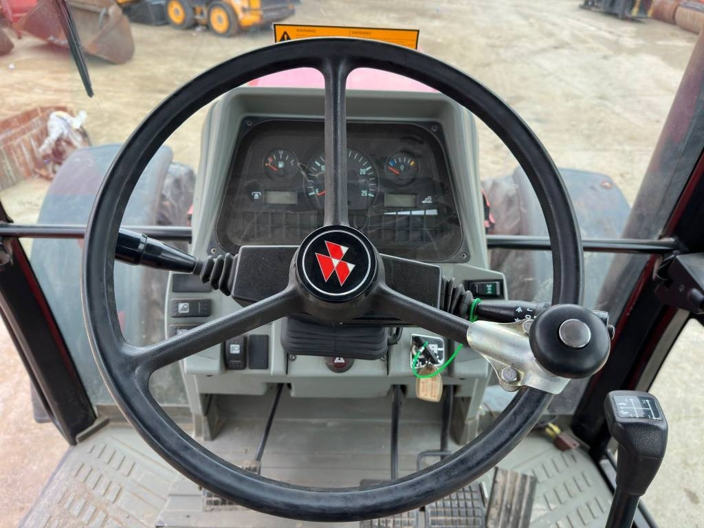 Traktor Massey Ferguson 8160: slika Traktor Massey Ferguson 8160