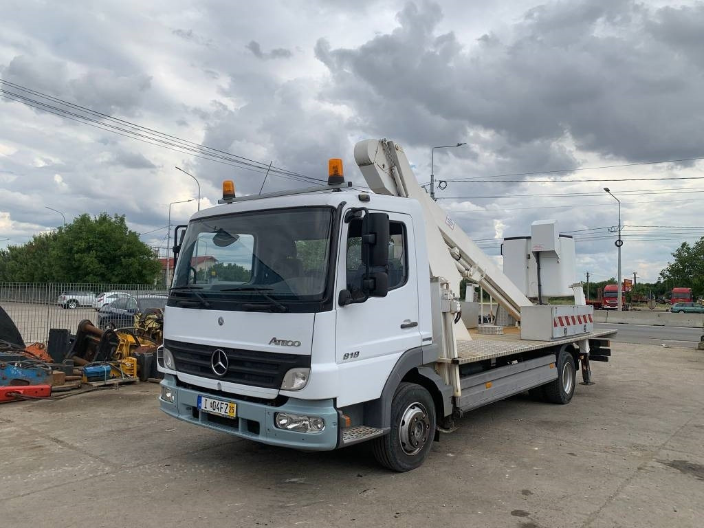 Mercedes-Benz Atego 818 - Podizna platforma montirana na kamion: slika Mercedes-Benz Atego 818 - Podizna platforma montirana na kamion Mercedes-Benz Atego 818 - Podizna platforma montirana na kamion: slika Mercedes-Benz Atego 818 - Podizna platforma montirana na kamion