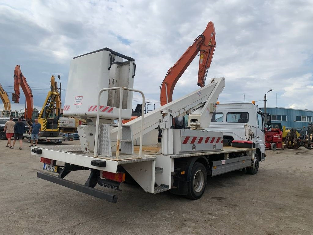 Mercedes-Benz Atego 818 - Podizna platforma montirana na kamion: slika Mercedes-Benz Atego 818 - Podizna platforma montirana na kamion Mercedes-Benz Atego 818 - Podizna platforma montirana na kamion: slika Mercedes-Benz Atego 818 - Podizna platforma montirana na kamion