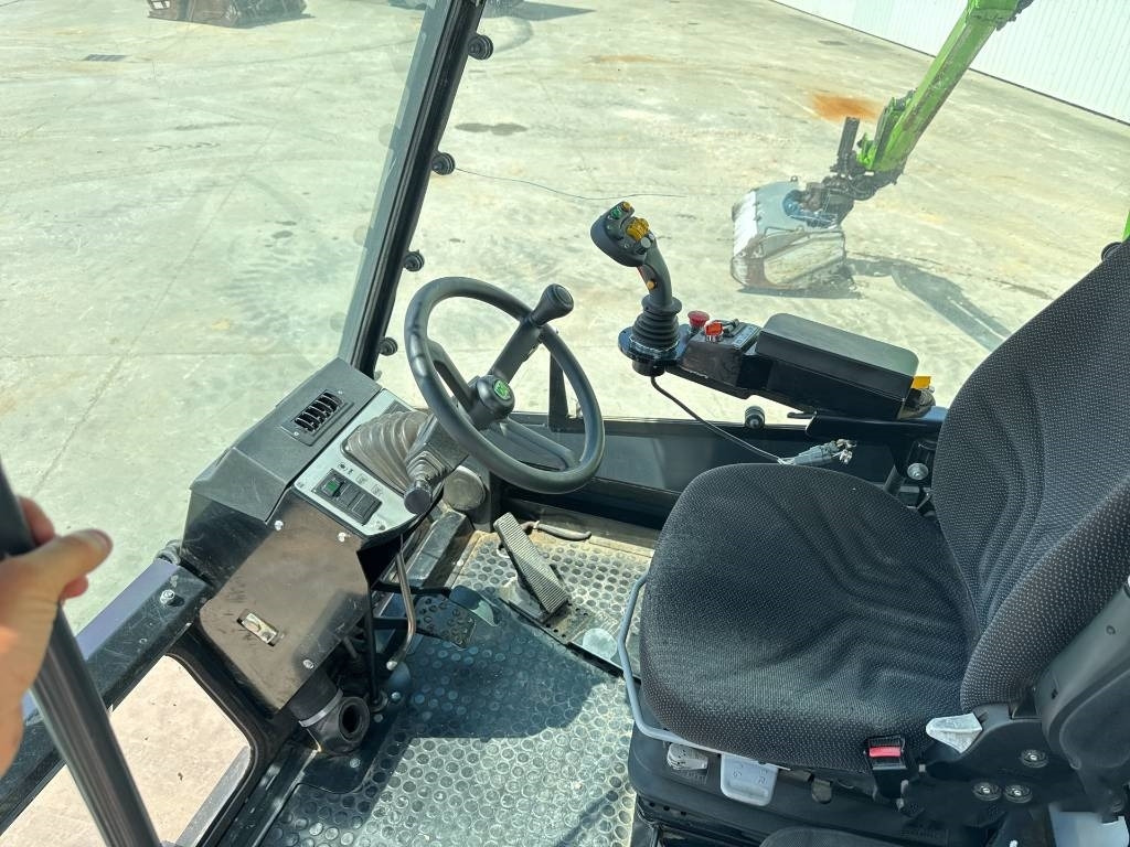 Merlo MM 150 VR - Traktor za šumarstvo: slika Merlo MM 150 VR - Traktor za šumarstvo Merlo MM 150 VR - Traktor za šumarstvo: slika Merlo MM 150 VR - Traktor za šumarstvo