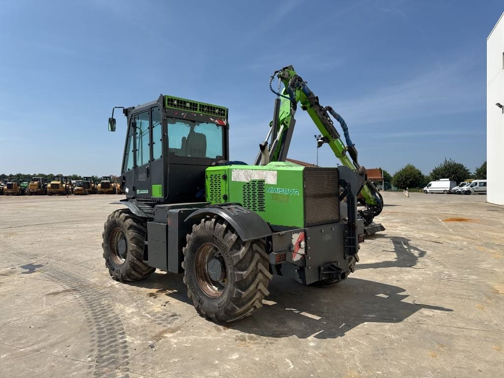 Merlo MM 150 VR - Traktor za šumarstvo: slika Merlo MM 150 VR - Traktor za šumarstvo Merlo MM 150 VR - Traktor za šumarstvo: slika Merlo MM 150 VR - Traktor za šumarstvo