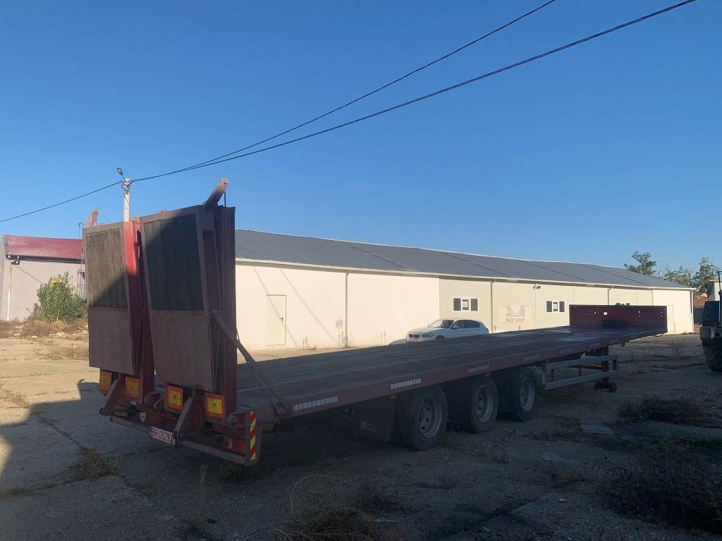 Montracon 3 Axles - Poluprikolica s niskim utovarivačem: slika Montracon 3 Axles - Poluprikolica s niskim utovarivačem Montracon 3 Axles - Poluprikolica s niskim utovarivačem: slika Montracon 3 Axles - Poluprikolica s niskim utovarivačem