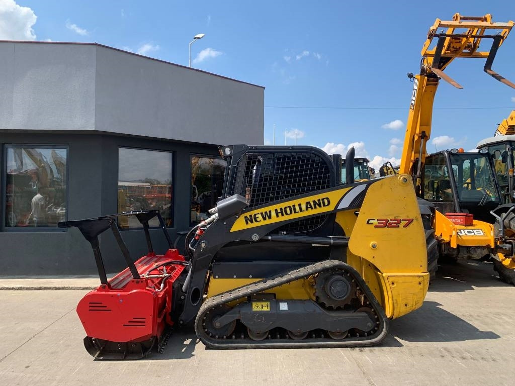 New Holland C327 - Mini utovarivač: slika New Holland C327 - Mini utovarivač New Holland C327 - Mini utovarivač: slika New Holland C327 - Mini utovarivač