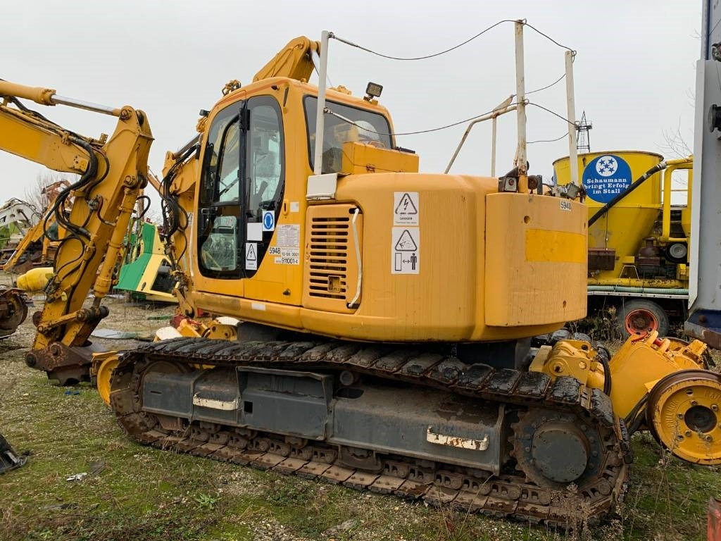 Bager gusjeničar New Holland E 135 SR-1ES RAILWAY: slika Bager gusjeničar New Holland E 135 SR-1ES RAILWAY