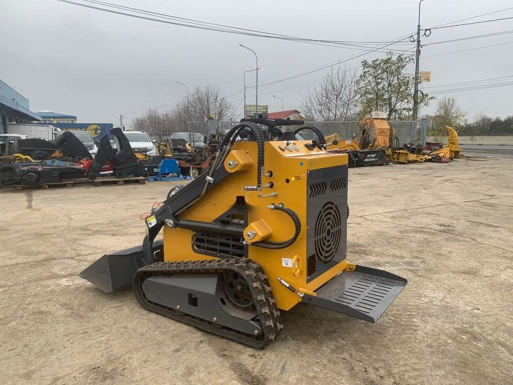 Newrick ZW480 - Mini utovarivač: slika Newrick ZW480 - Mini utovarivač Newrick ZW480 - Mini utovarivač: slika Newrick ZW480 - Mini utovarivač