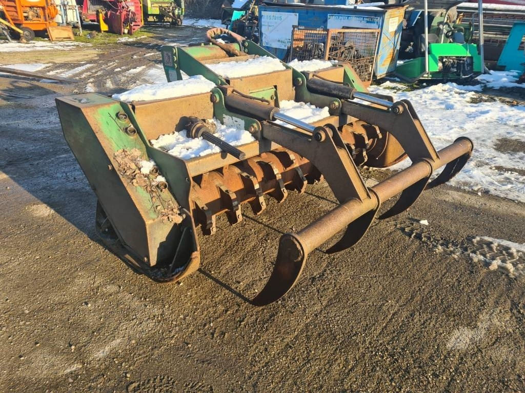 Plaisance BF501 - Šumarski malčer: slika Plaisance BF501 - Šumarski malčer Plaisance BF501 - Šumarski malčer: slika Plaisance BF501 - Šumarski malčer